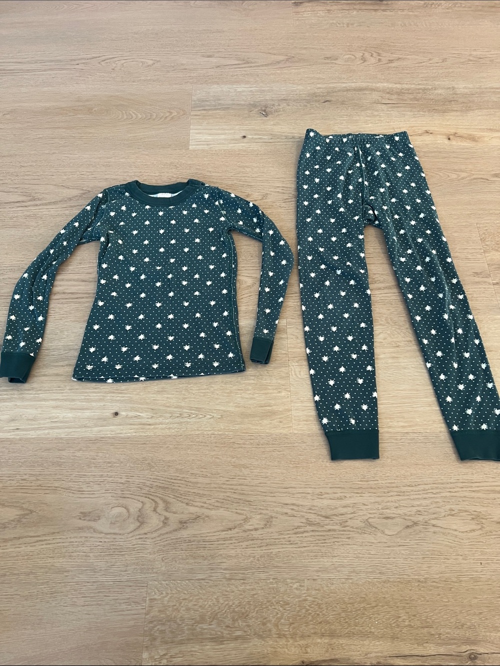 Hanna Andersson organic cotton long sleeve pajama set, holiday, Christmas, 8